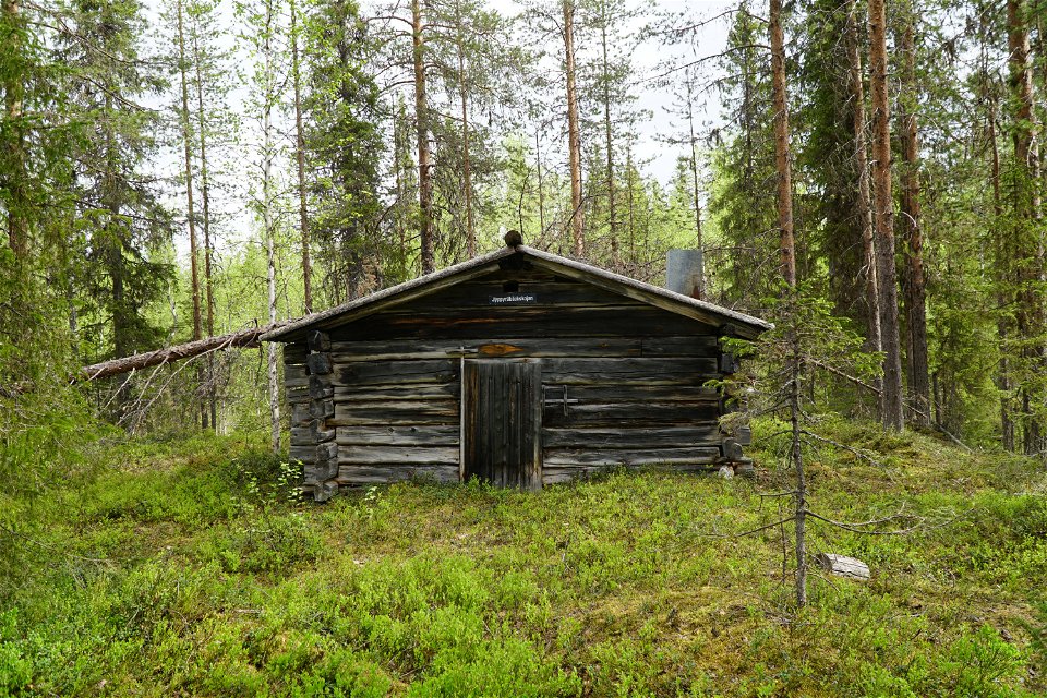 Jyppyrybäckskojan, the oldest hut among the lumberjacks huts in the area