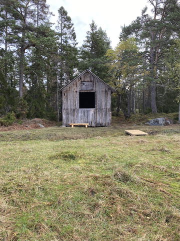 Ängsladan, Klövtrampet