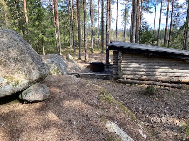 Bild på vindskydd Bleckenstad från sidan