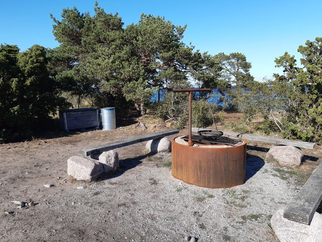 Grillplats södra, Örarevet