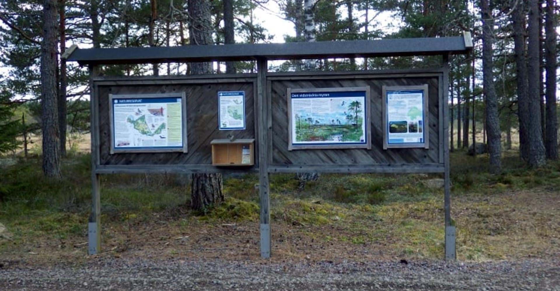 Entré till Kärnskogsmossens naturrservat