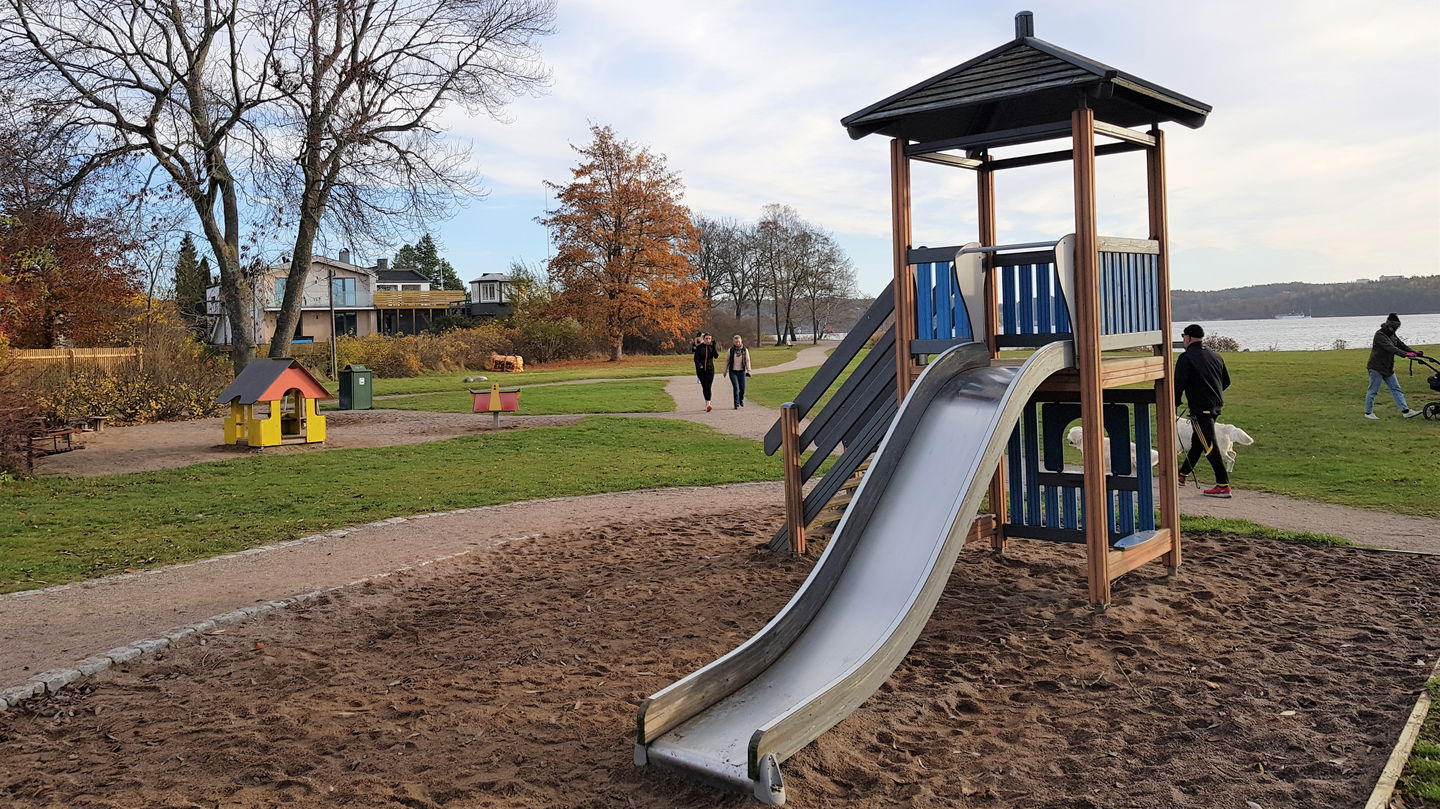 Mölnastrandparks lekplats. Foto Lidingö stad.