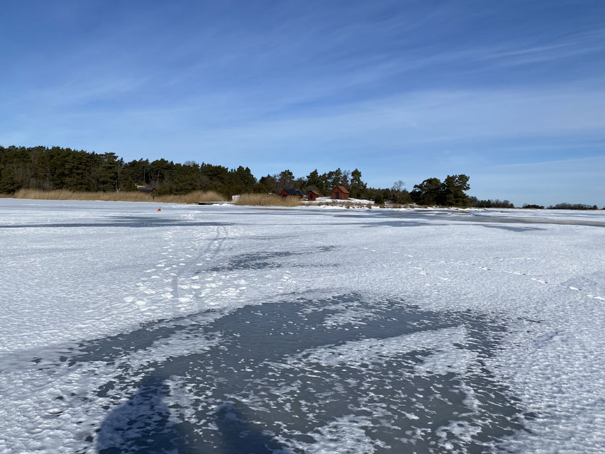 Vy över isen på viken