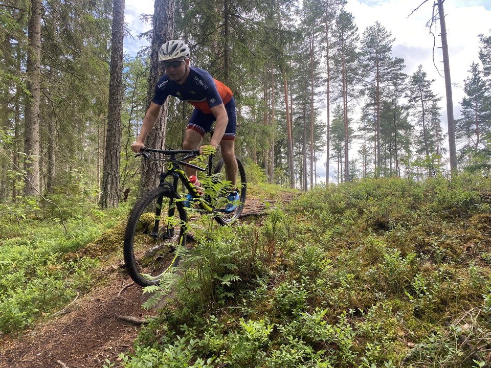 Den övervägande delen av Lista-spåret följer naturliga skogsstigar.