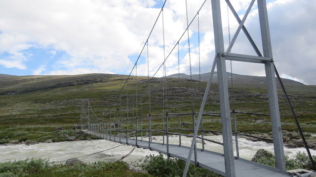Suspension bridge Guhkesvákkjåhkå