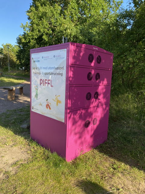PIFFLEBOX med aktiviteter