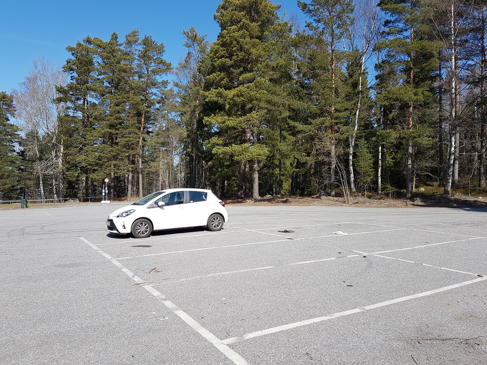 Parkering Fågelöuddebadet. Foto Lidingö stad.