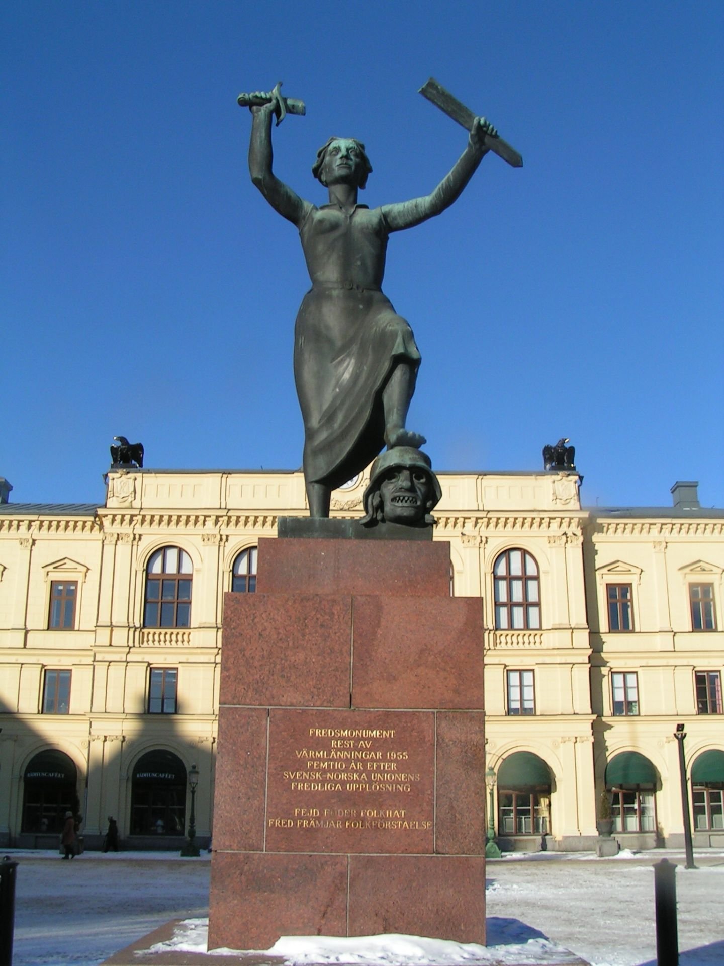 The Peace monument at the Town Square