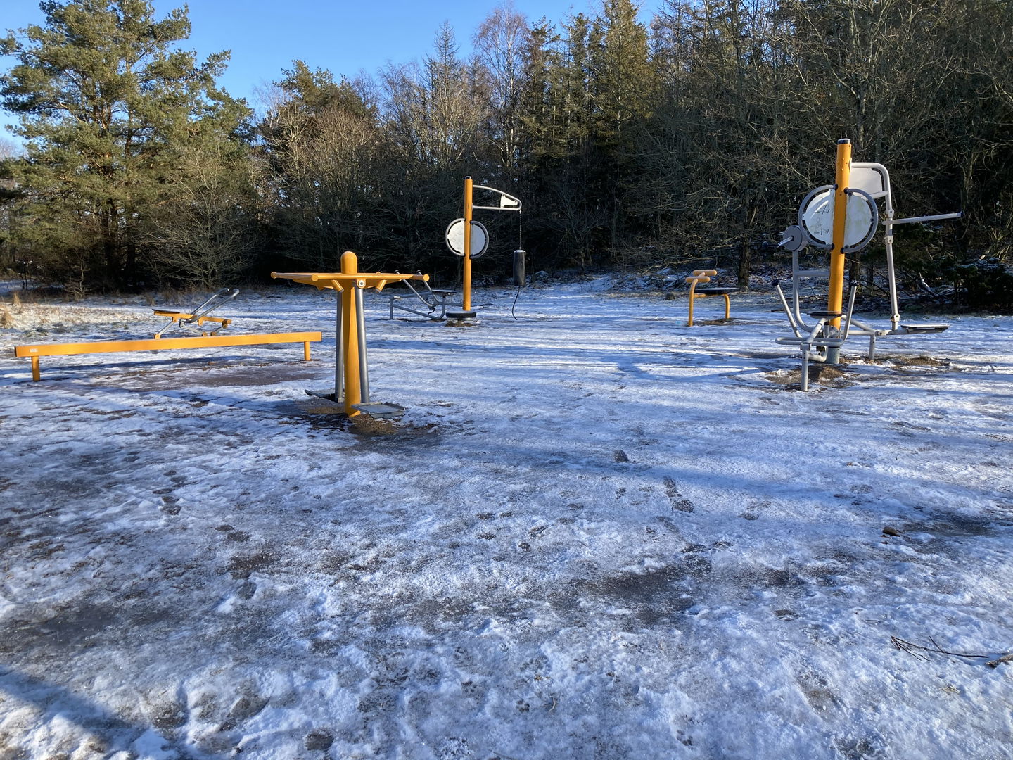 Läjets utegym på vintern