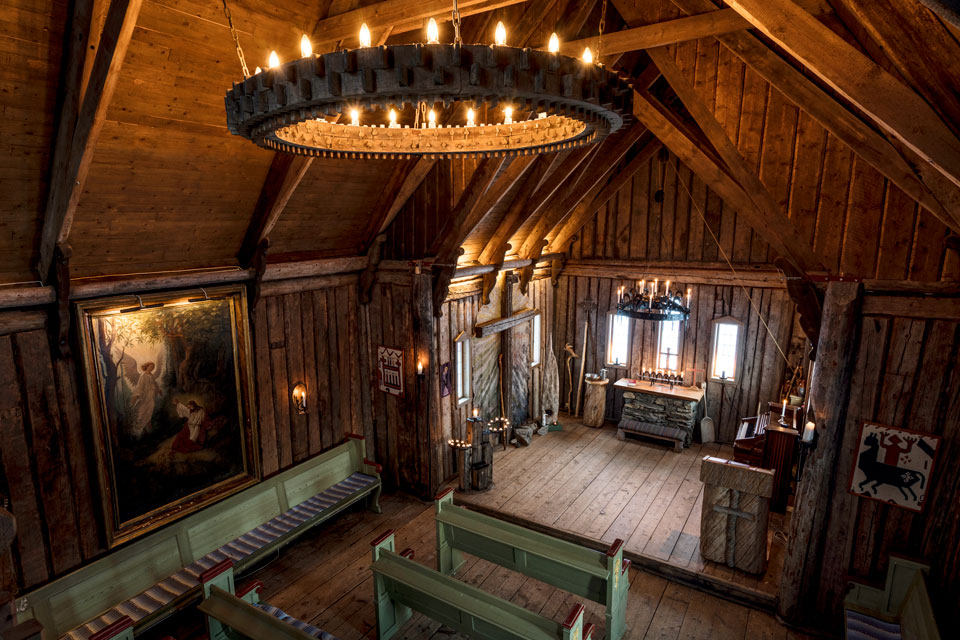 Hållandsgården Stavkyrka interiör