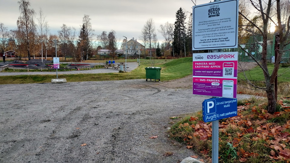 Parkering intill Pump Track 1