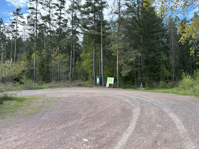 Kevershäll Parking