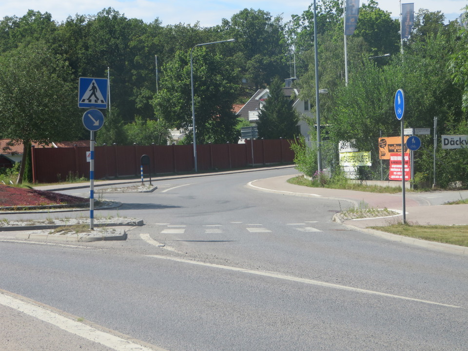 Rondellen vid VIdja/Ågestavägen.