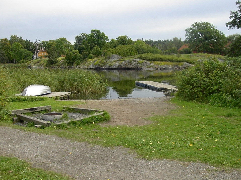Grillplats och naturbad Hustegaholm. Foto Lidingö stad.