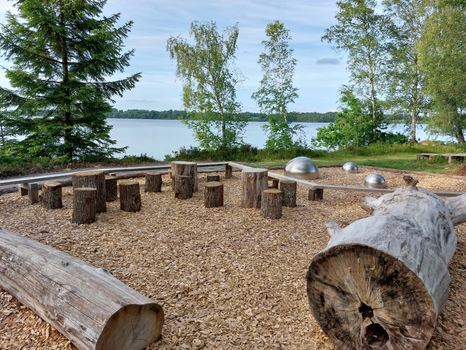 Naturnära lek med balans