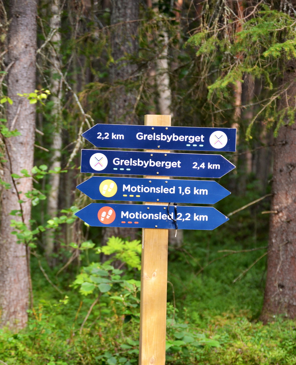 Grelsbybergets leder är fina att vandra både sommar och vinter