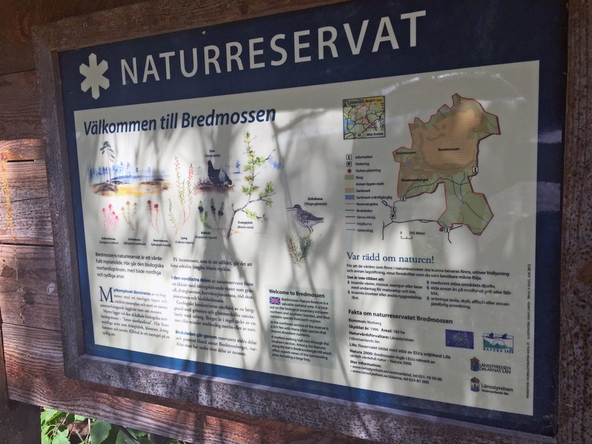 Närbild informationstavla.