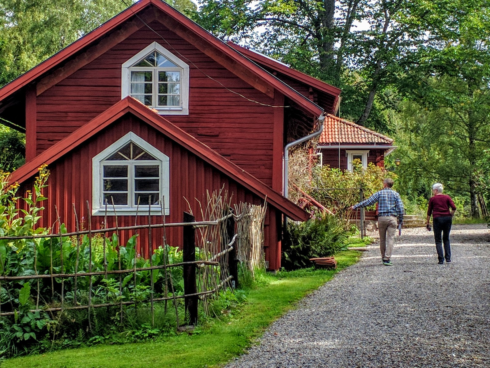 Bastedalens herrgård - Vandrarhem — Naturkartan