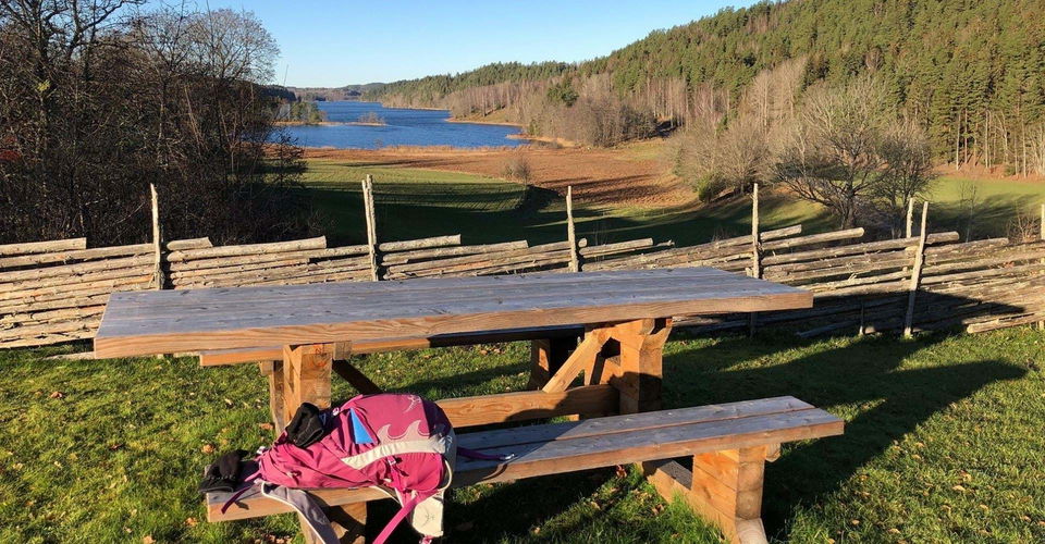 Rastplats vid Gärdserum kyrka.
Etapp: Falerum - Åtvidaberg
Åtvidaberg