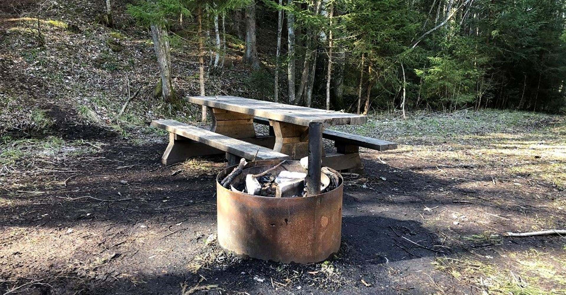 Rastplats med grill vid parkering Storpissans naturreservat
Etapp: Omberg runt
Ödeshög
