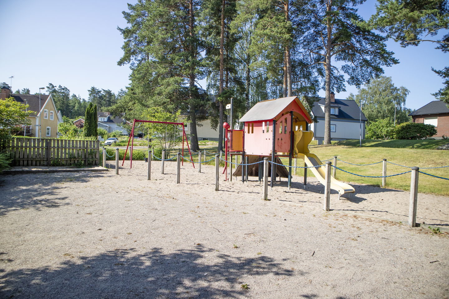 Lekplats Floraparken.