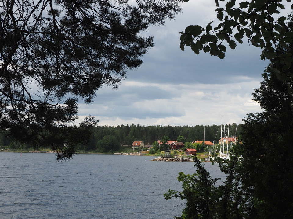 Utkiksplats över havet och hamnen i Engesberg