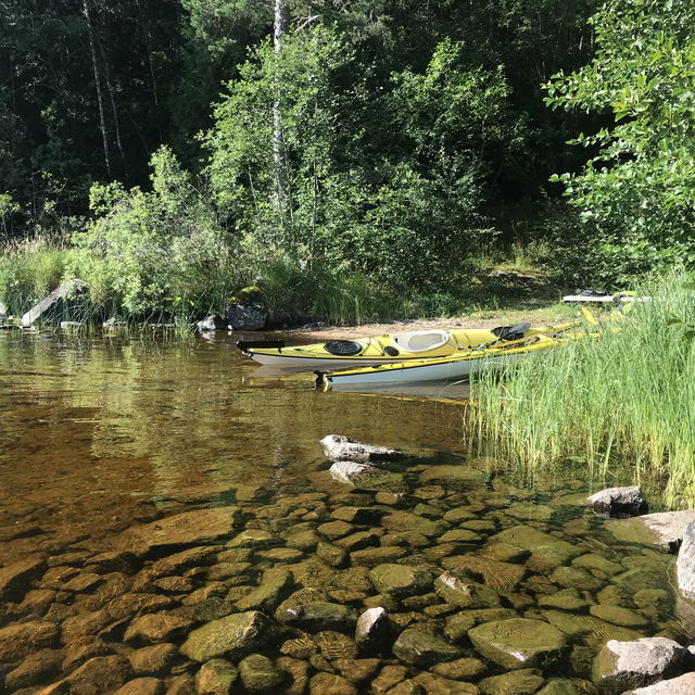 Fikapaus vid Kattsund under paddlingstur på Marmen