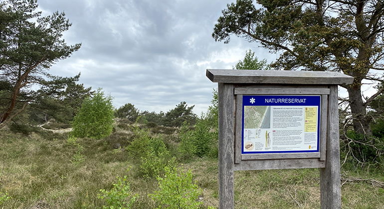 Reservatsskylt.