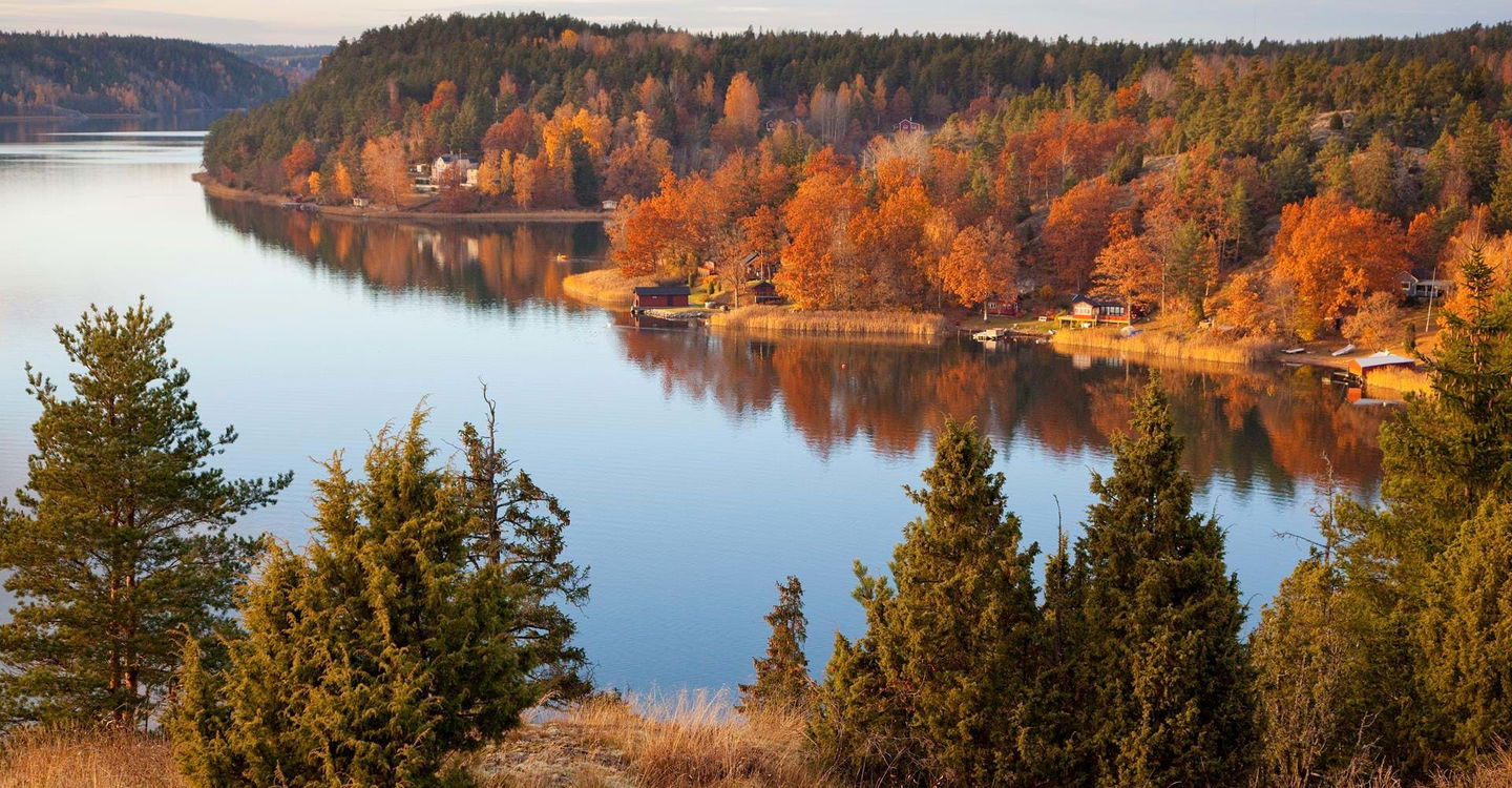 Utsikt från berget Hammarsten över Valdemarsviken i oktober. Etapp:  Valdemarsvik-Fyrudden