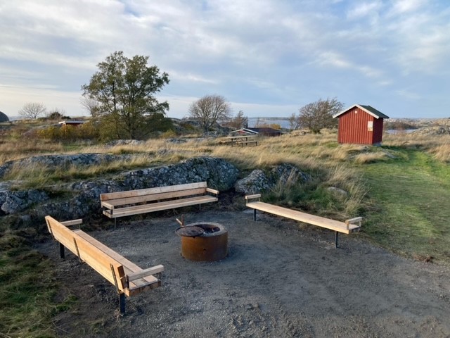 Rast- och grillplatsen på norra Öja är tillgänglighetsanpassad.