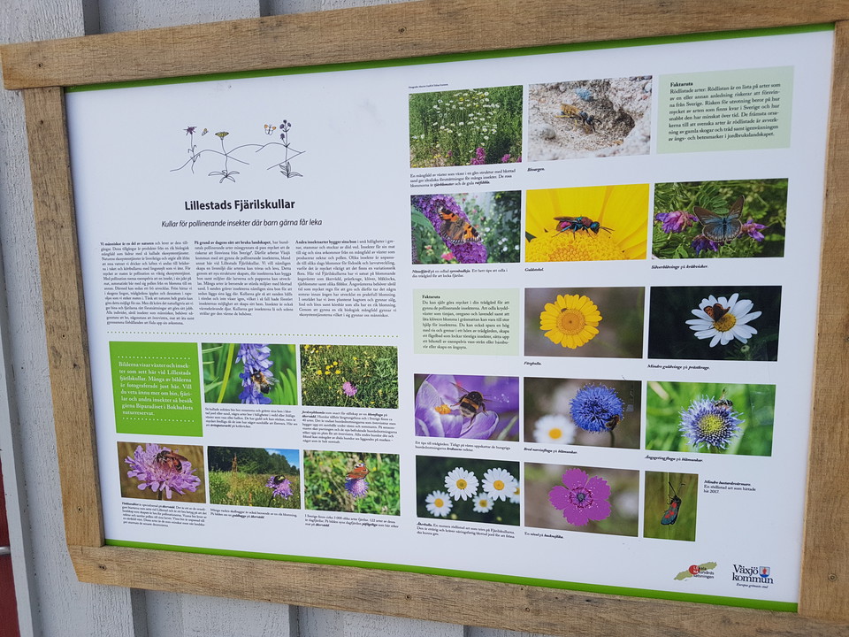 Informationsskylt på plats.