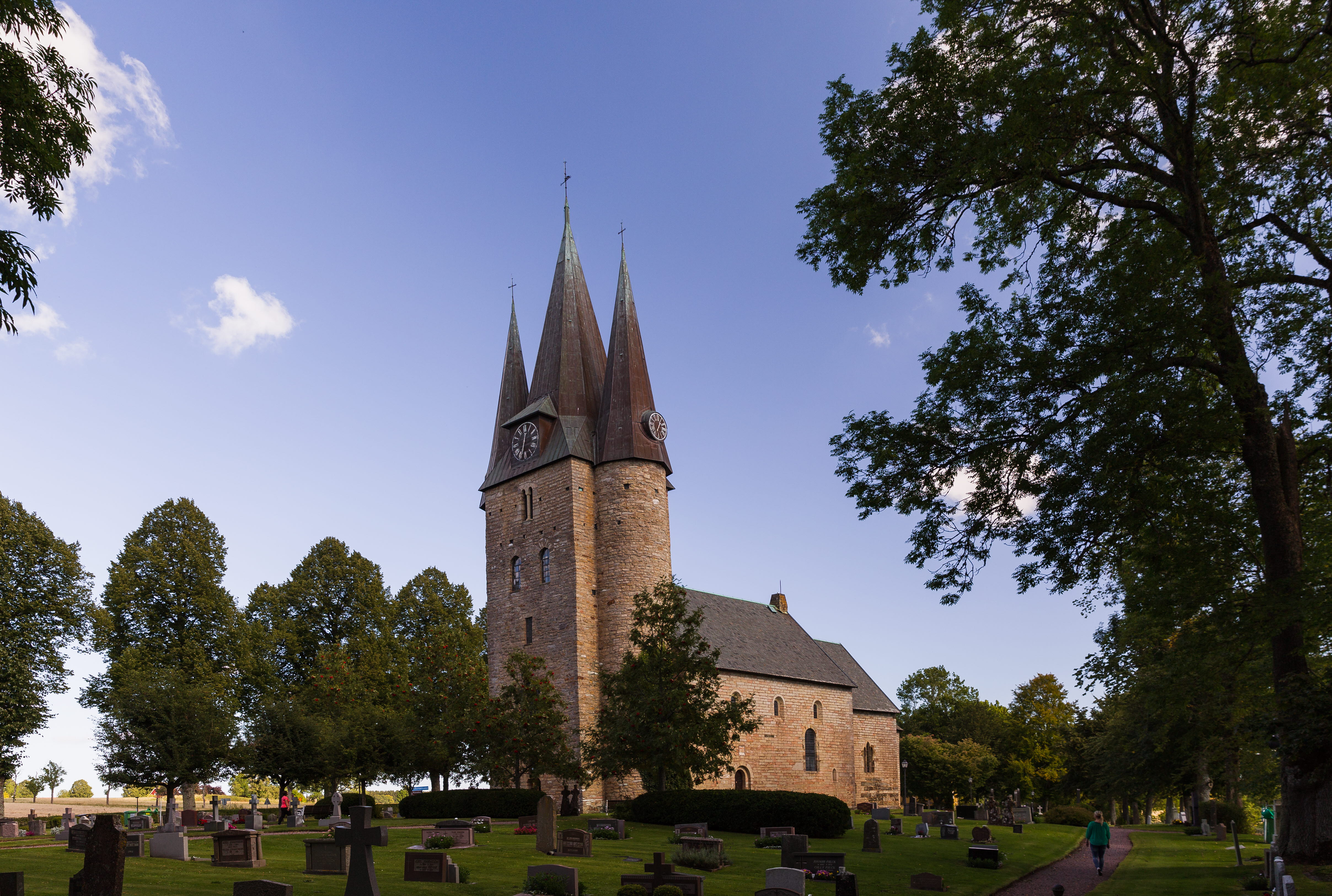 Husaby kyrka