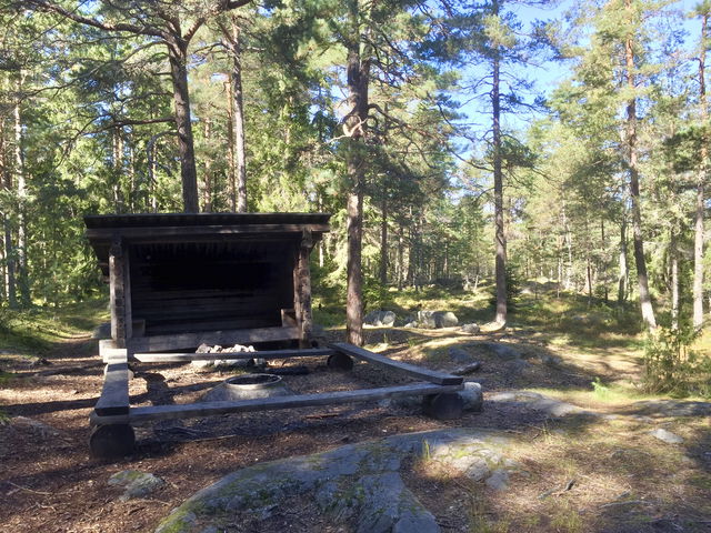 Lovö - Rastplats Rävstensstigen