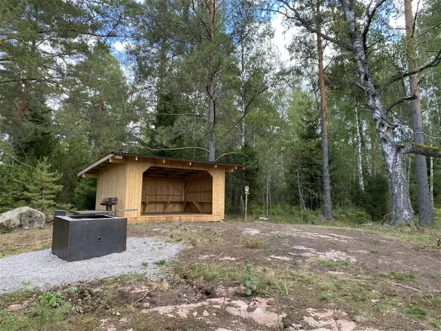 Grillplats & vindskydd, norra Ubbysjön