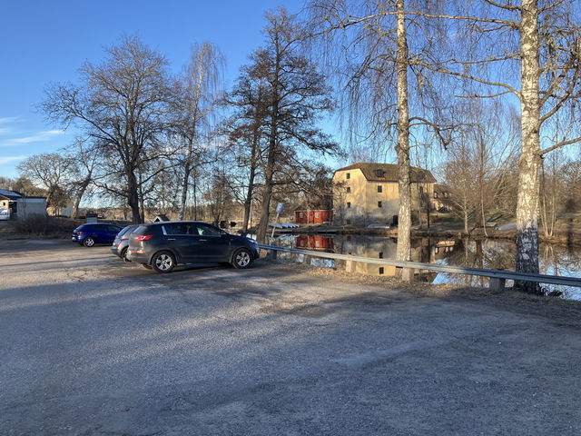 Parkeringsplats Skinnskatteberg-Färnaleden