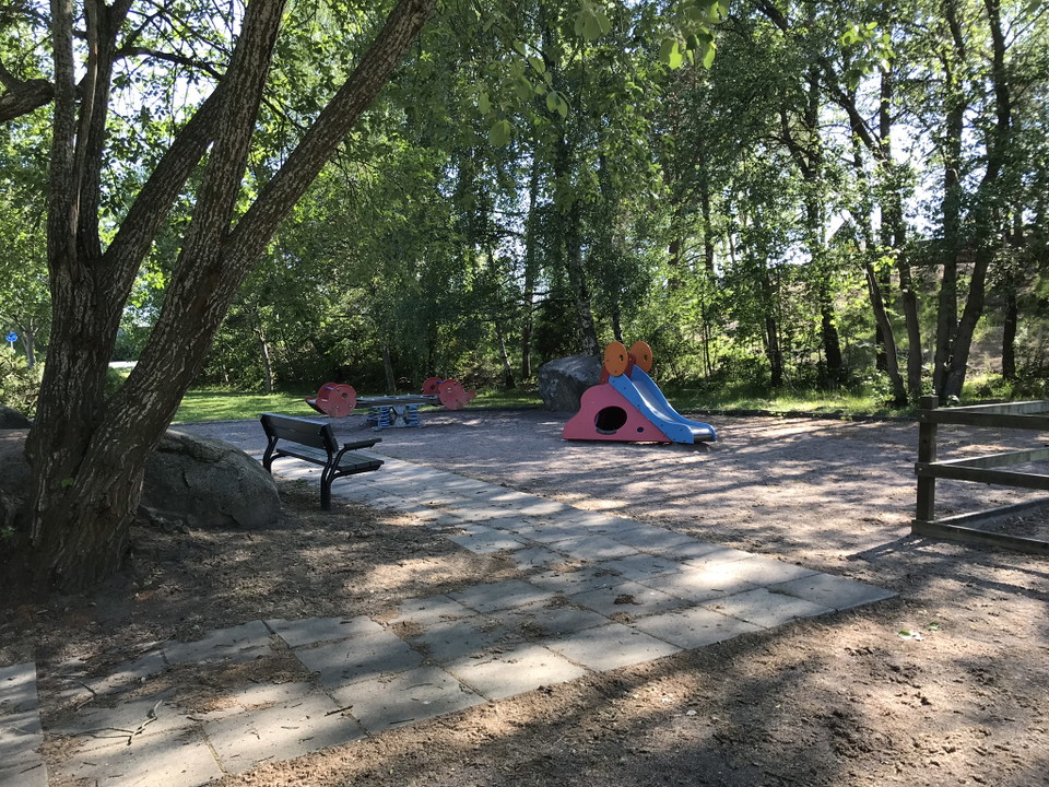 Inbäddad i grönska