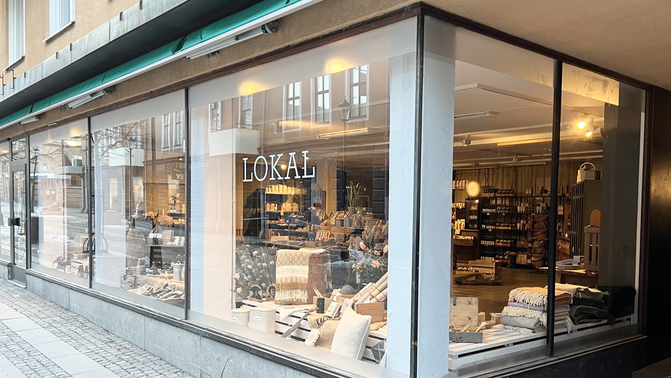 Lokals skyltfönster
