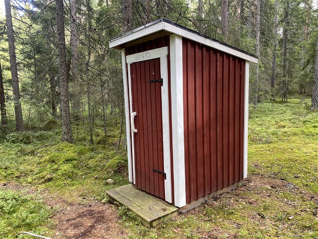 Surahammar - Toilet near Rövalls Cabin