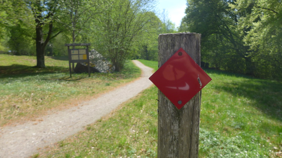 Röda stigen som rundslinga
