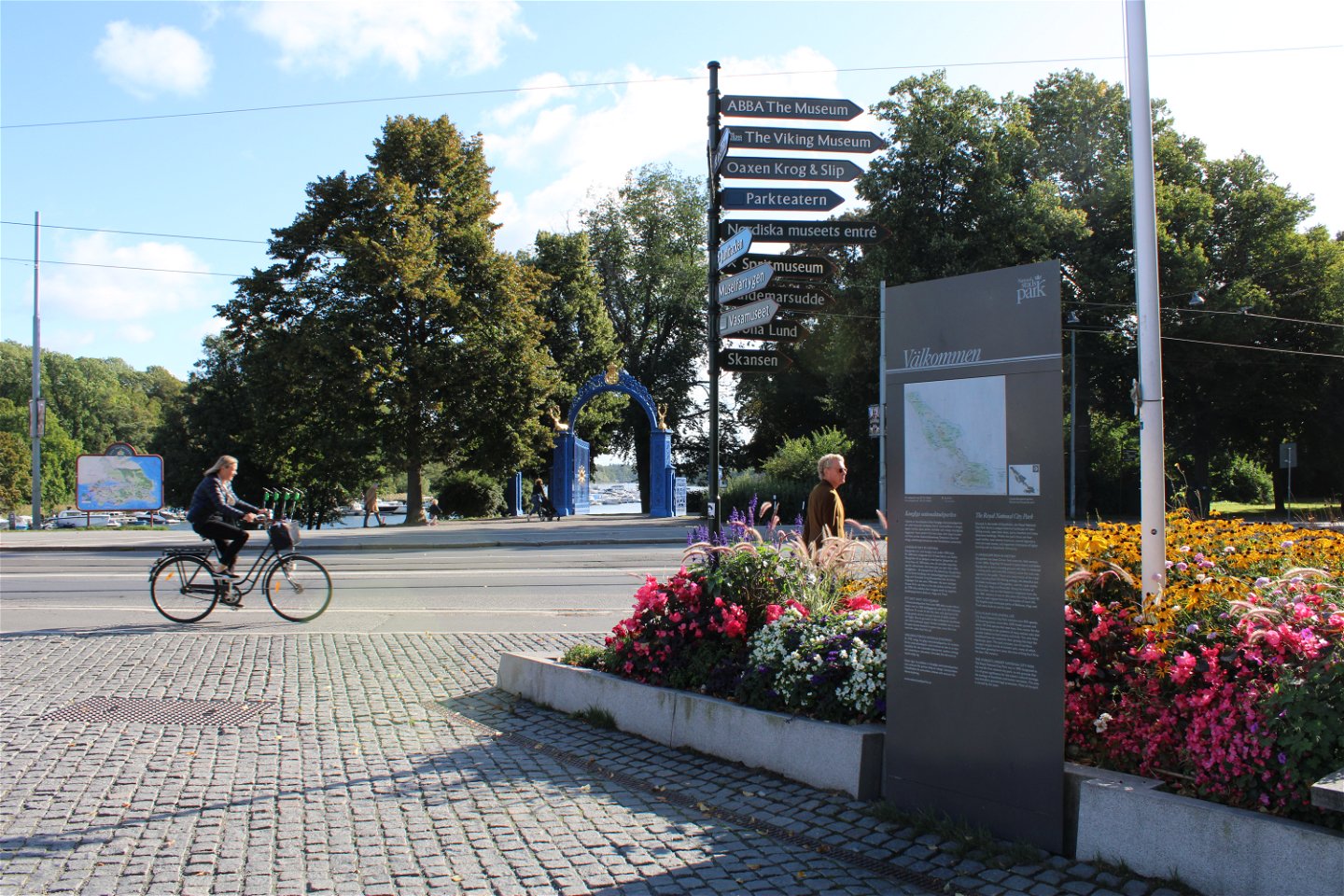 Starta cykelturen vid Royal Djurgården Visitor Center.
