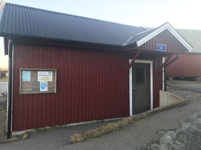 Hallarna toalett