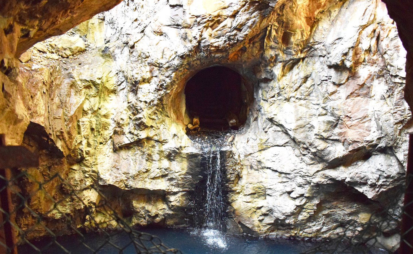 Blå Grottan, Klackberg
