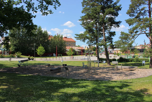 Utegym i Tennisparken