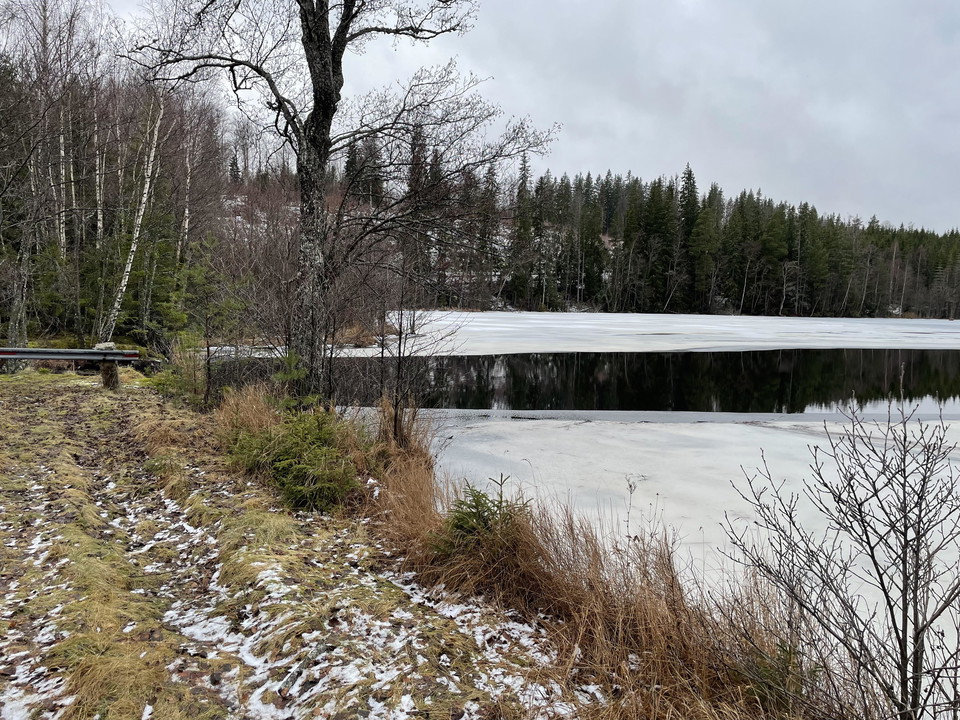 Västra Lägern landfiske i södra änden.