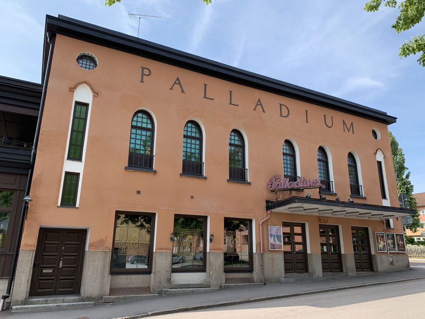 Vackra biografen Palladium från 1920-talet.