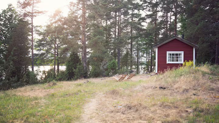 Vår lilla stuga vid sjön i Hamborg, Braås. 