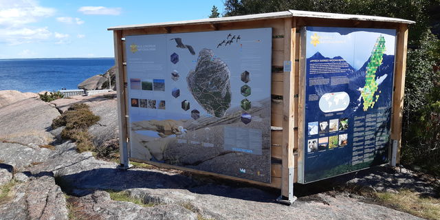 Entréskyltning Lervik, Blå Jungfrun