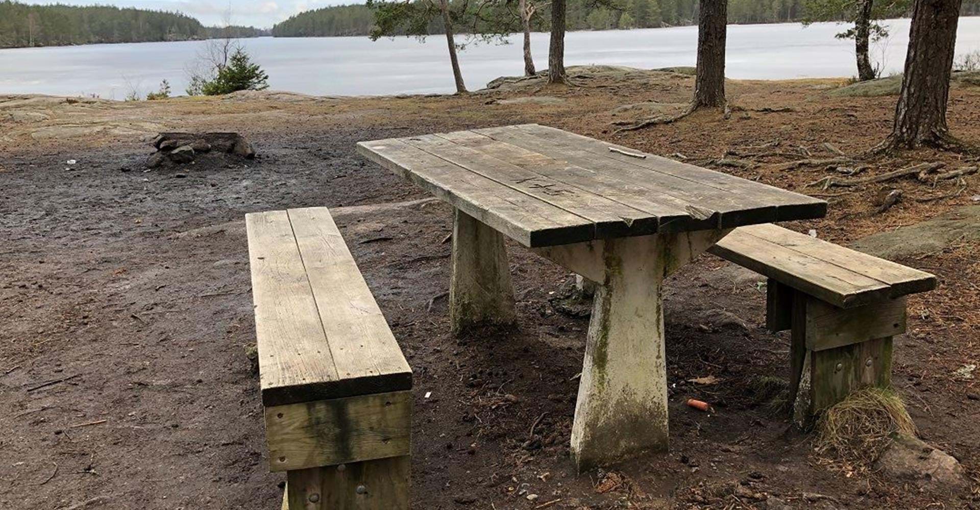 Rastplats vid Lilla Älgsjöns badplats
Etapp: Mela-Halsbråten
Norrköping