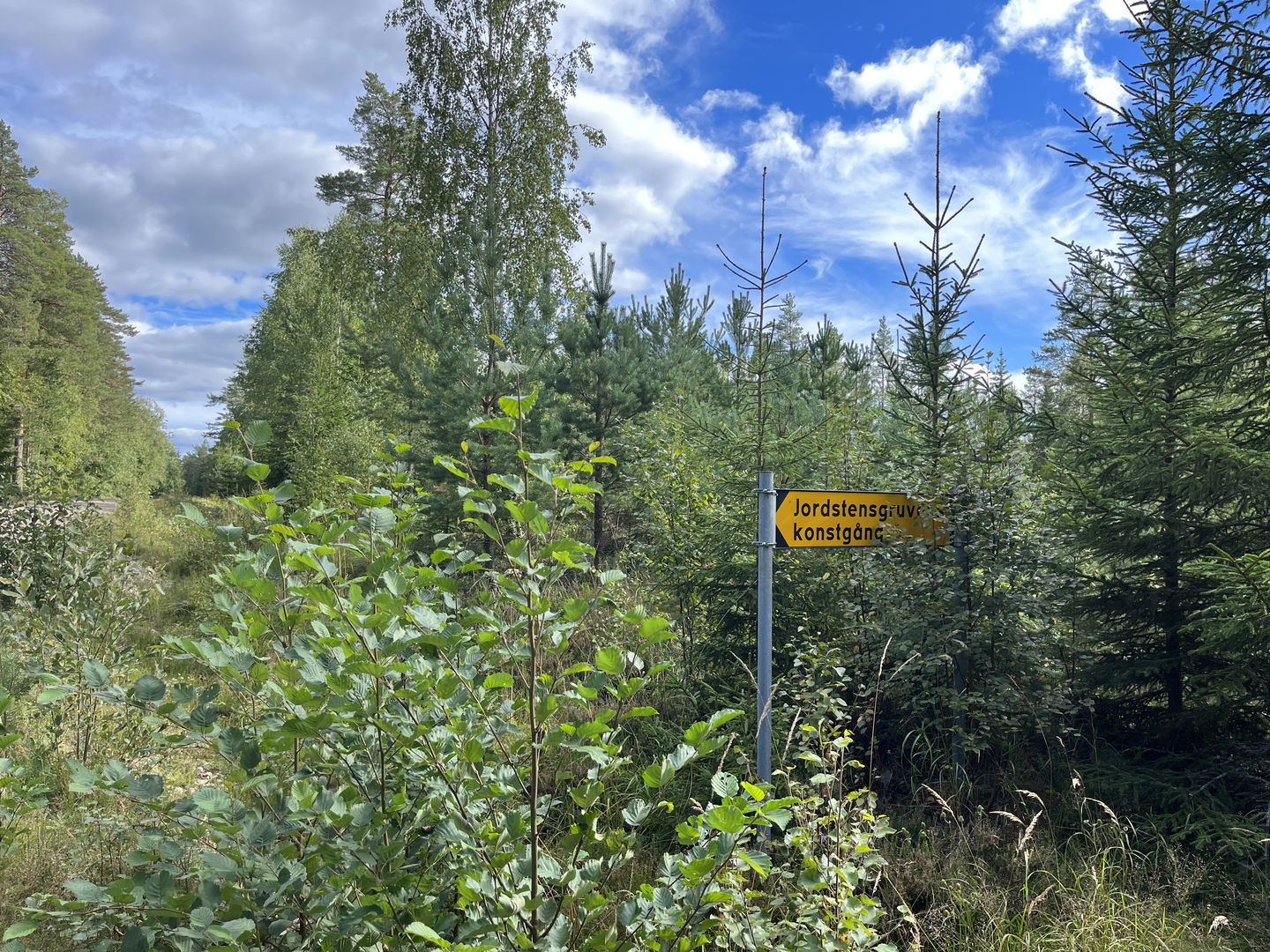 Skylt vid Lumsenvägen