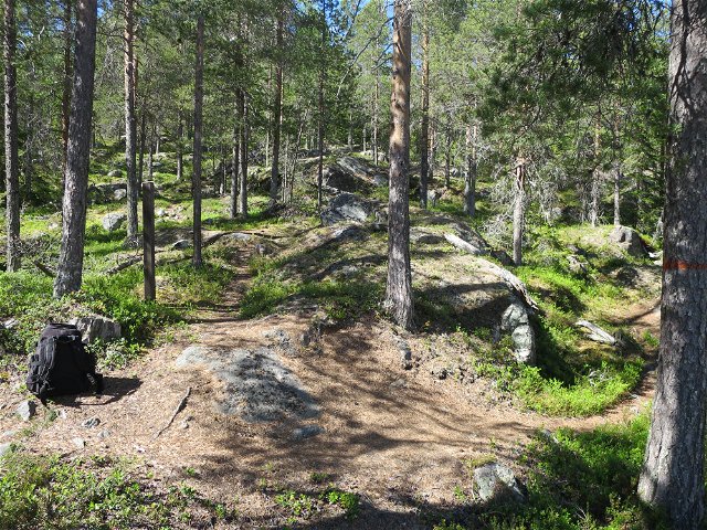 Trail to northwestern viewpoint, Rackberget